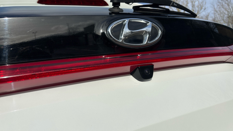 Hyundai i20 1.0T GDi 48V MHD SE Connect 5dr Petrol Hatchback